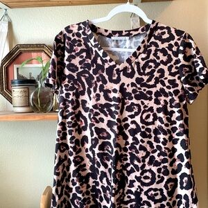 Leopard Print V-neck Tee